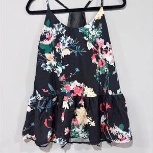 Elegant Floral Sleeveless Blouse - Large never worn